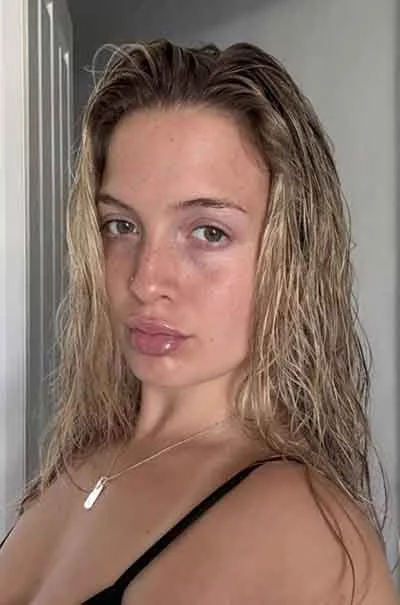 Emilie Tau